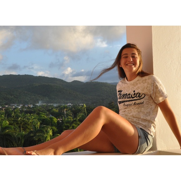 Meet your Posher, Dena - Picture 15 of 15